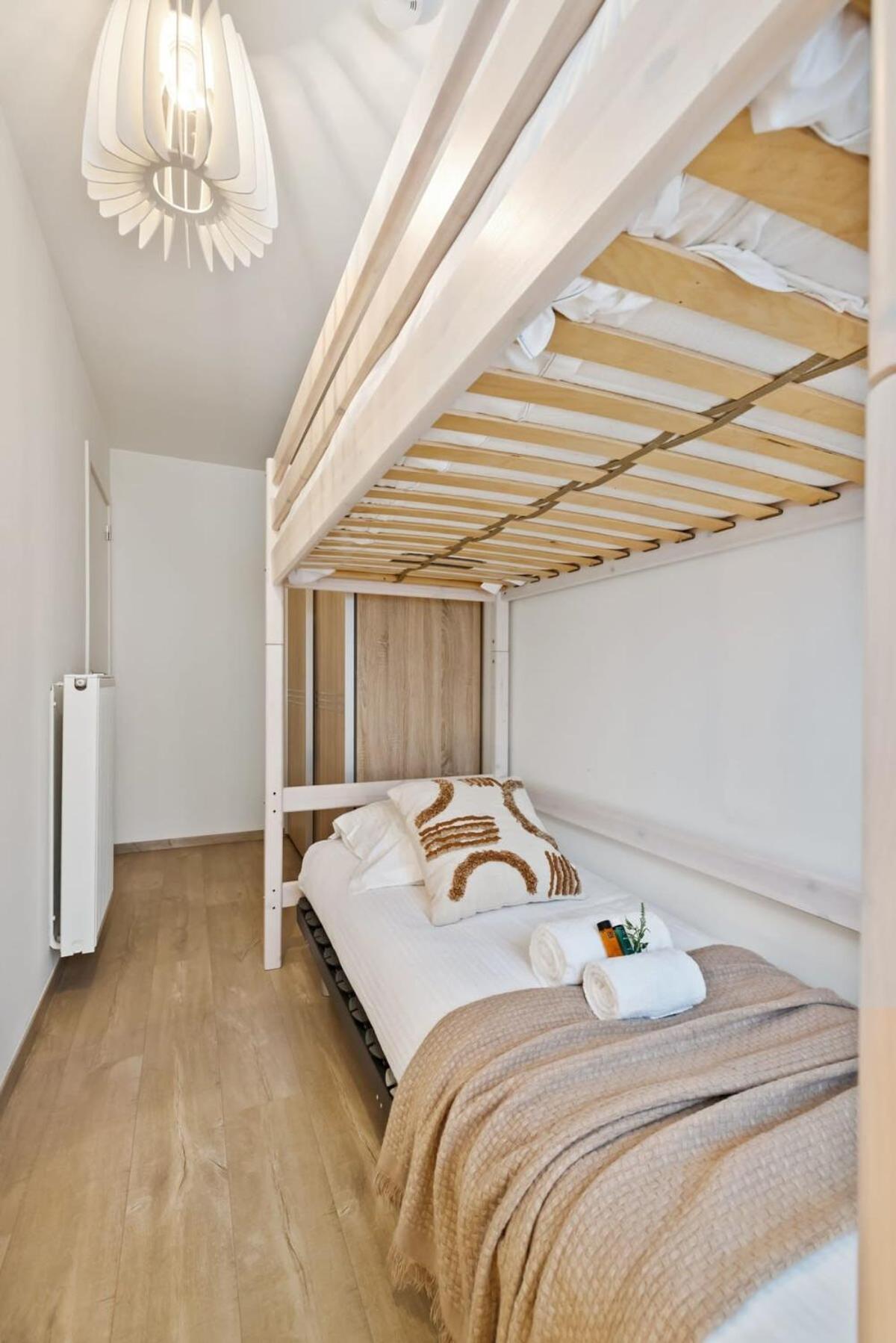 Beautiful Bel-Etage In Blankenberge Apartment Exterior photo